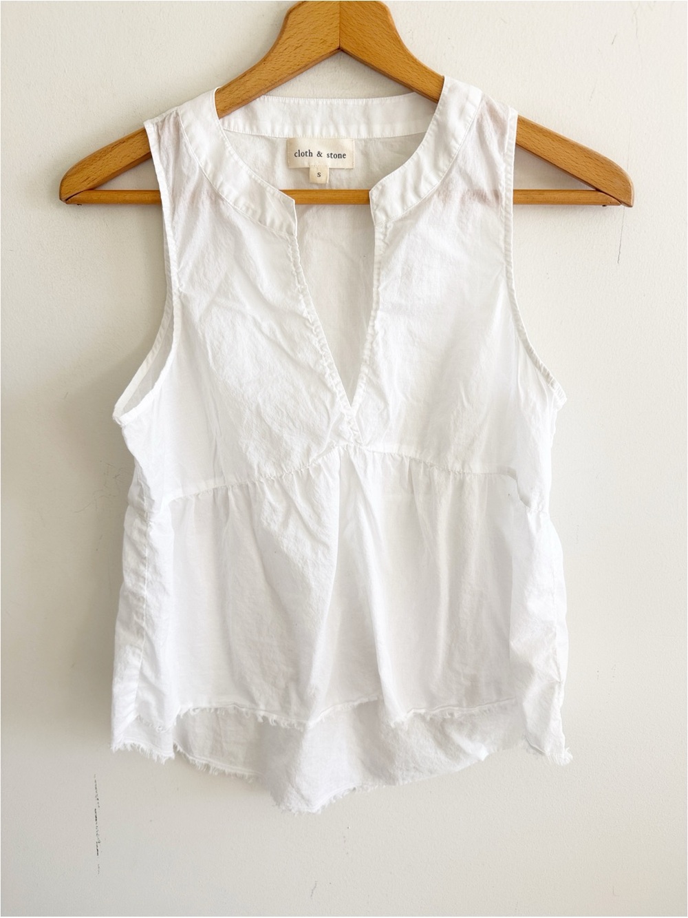 Cloth & Stone white 100% cotton boho sleeveless v-neck babydoll blouse top sz S